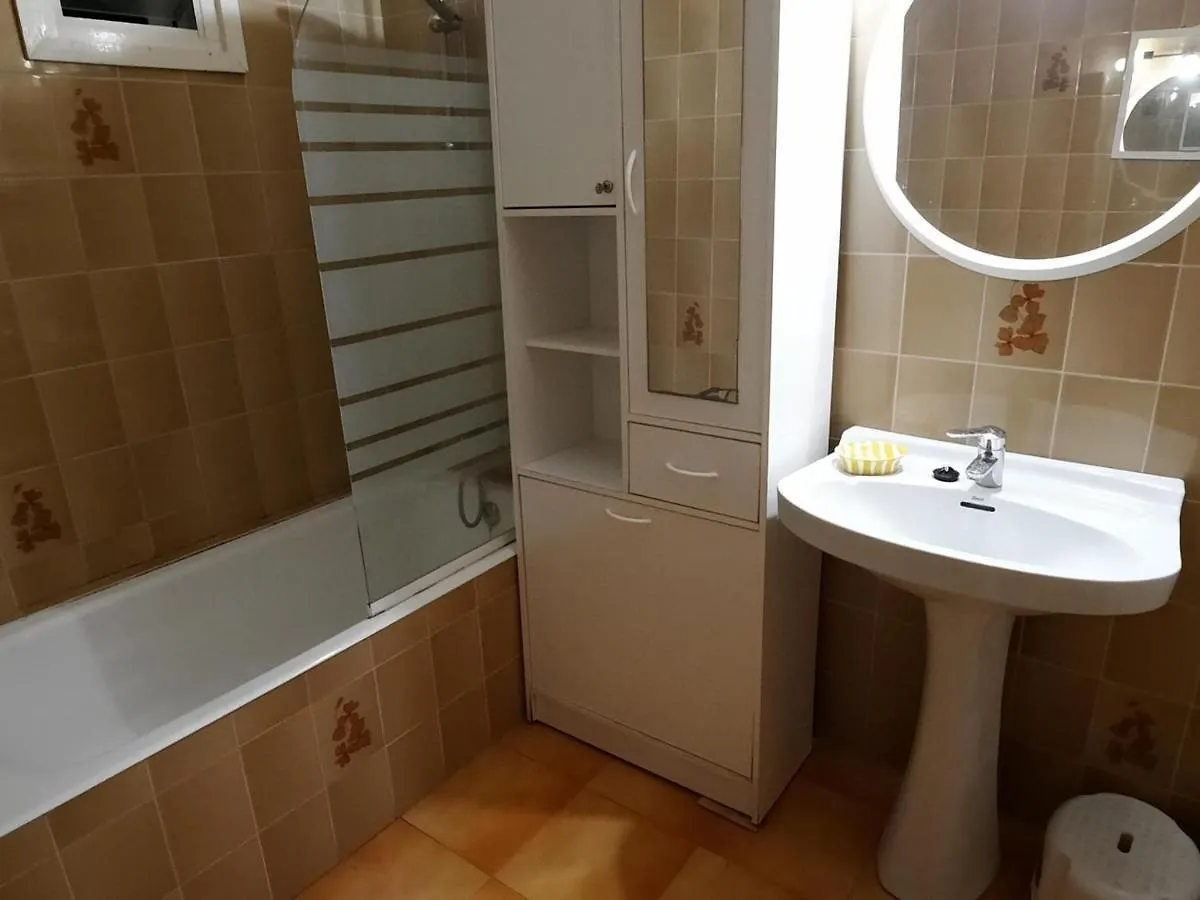 Amplio Apartamento En Llanca Con Vista Al Mar, Terraza, Aparcamiento Y Animales Permitidos - Es-170-6 0*,  Spain