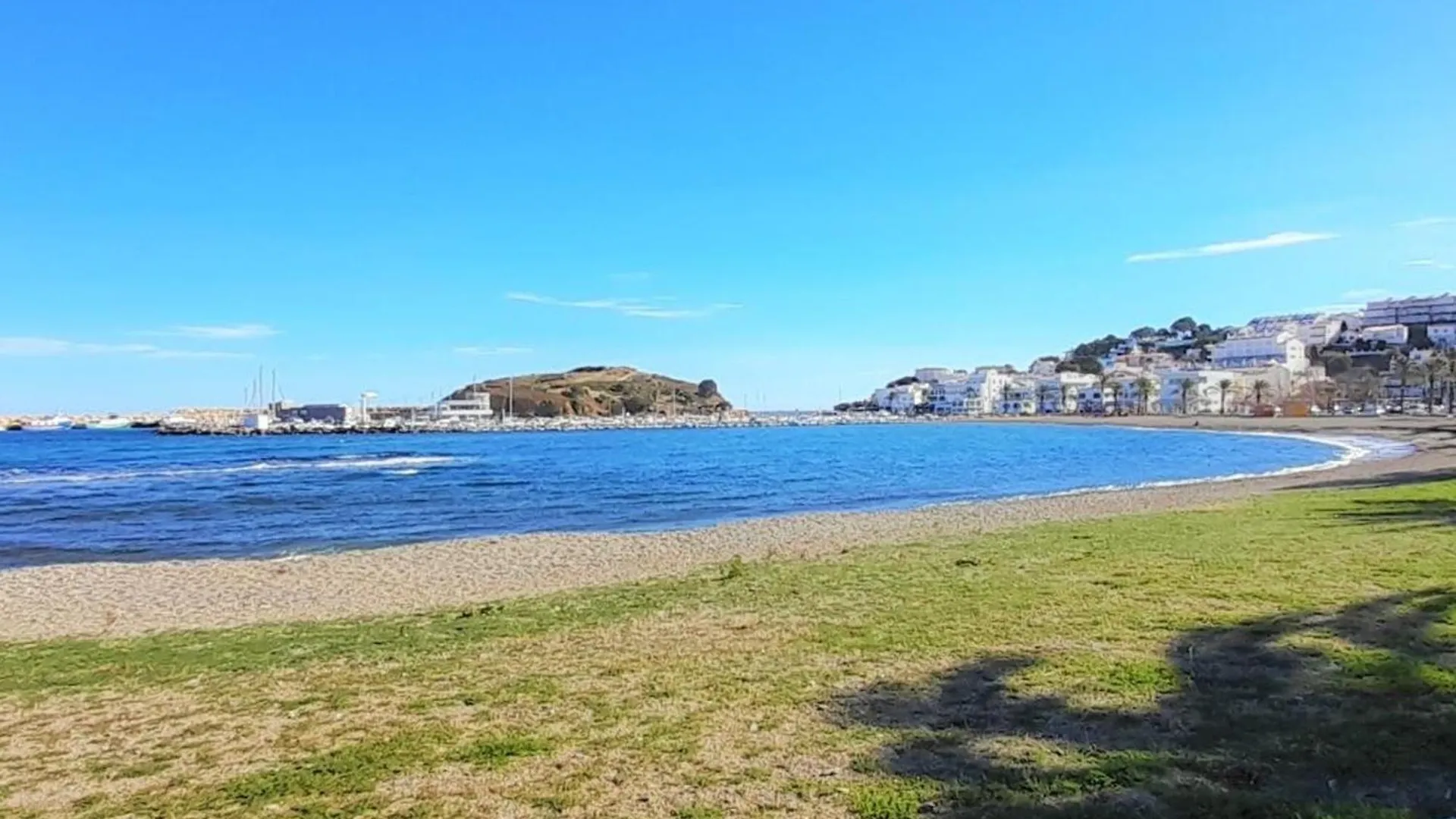 Amplio Apartamento En Llanca Con Vista Al Mar, Terraza, Aparcamiento Y Animales Permitidos - Es-170-6 Hiszpania